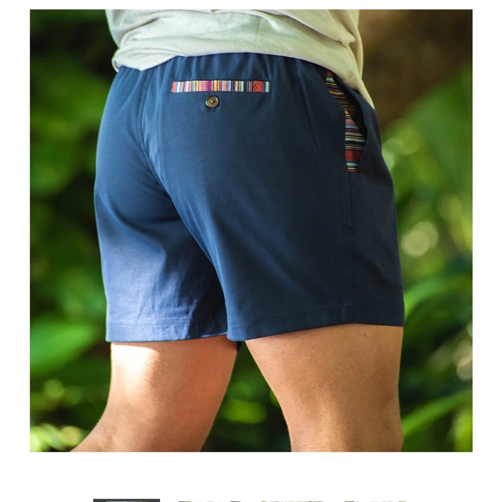 WOWIE LIFE shorts